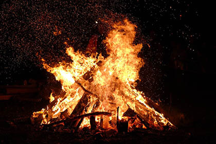 Carbon Free Dining Hospitality Influencers - How To Have A Banging Bonfire Night 